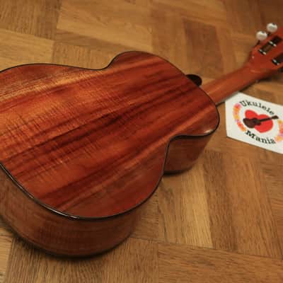Kamaka HF 2D2I 100 Custom Slot head Concert Ukulele with Paua Shell Binding #3217 2016 Gloss Finish image 4