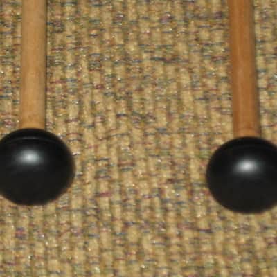 ONE pair new old stock (with packaging) Encore Mallets by Dan Lidster 103B, Oval Hard Rubber Black HEAD (unwound) /  Birch Dowel HANDLES, from around 2019, made in USA image 9