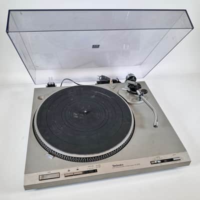 Technics Model SL-D202 Vintage Direct Drive Turntable image 1