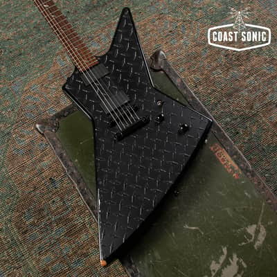 Rare! 1998 ESP Custom Shop JH-2 James Hetfield Explorer Made In Japan w/case all original w/ signed COA image 6