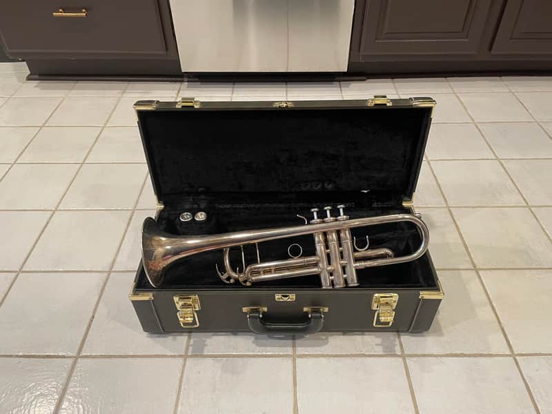 Serviced Yamaha YTR-8335G Xeno Trumpet (Ready to Play) - Plays Like a Dream! image 1