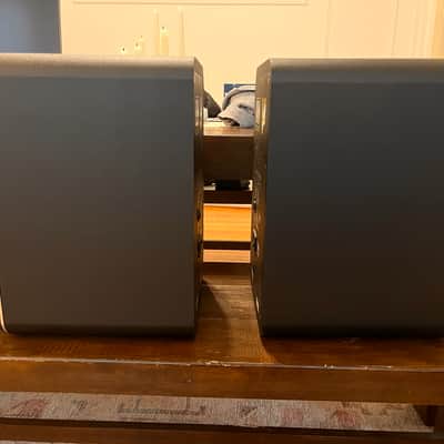 KRK V8 Series 4 2-Way 8" Active Studio Monitors (Pair) USED - EXCELLENT CONDITION image 6