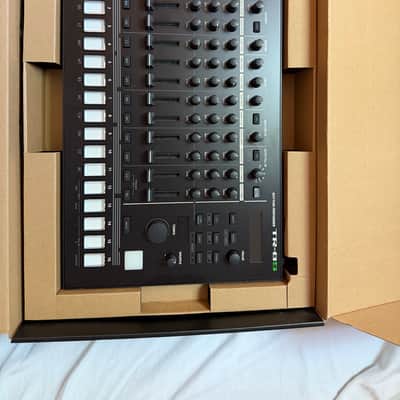 Roland TR-8S AIRA Rhythm Performer – Excellent Condition image 4