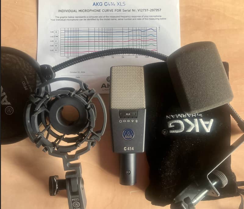 AKG C414 XLS Large Diaphragm Multipattern Condenser Microphone image 1