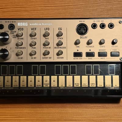 Korg volca keys synthesizer