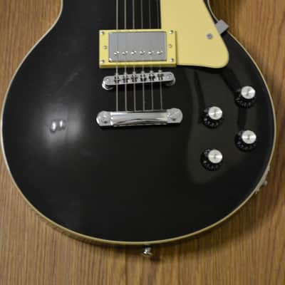 Canadian LyxPro SB LP Style Guitar, 2 Humbuckers, Gloss Black image 2