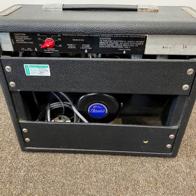 Fender 1981 Black Panel Vibro Champ 6-Watt 1x8" Guitar Combo image 2