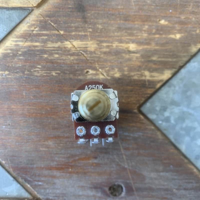 Alpha A250K Push Push Potentiometer    [BE5] image 1