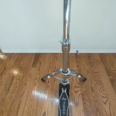 DW 5000 2 leg hi hat stand, swallow foot pedal, DW clutch excellent condition! Bild 3