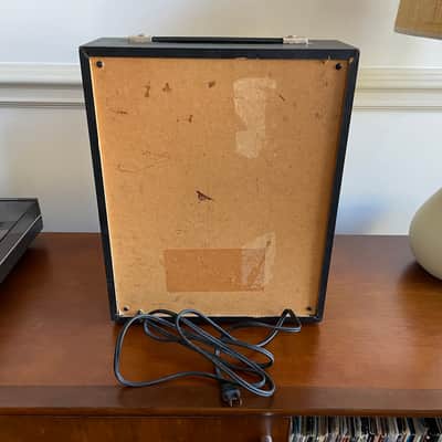 Vintage 1960s Regal RE-105 Electric Guitar Amplifier Silvertone image 4