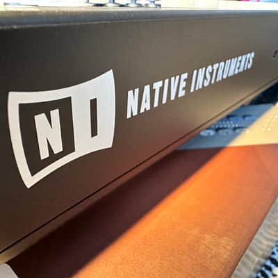 Native Instruments Maschine Studio 2010s - Black image 9