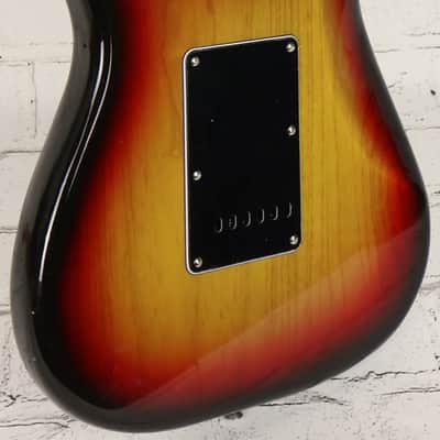 1977 Fender Stratocaster Sunburst Electric Guitar w/ Original Case image 4
