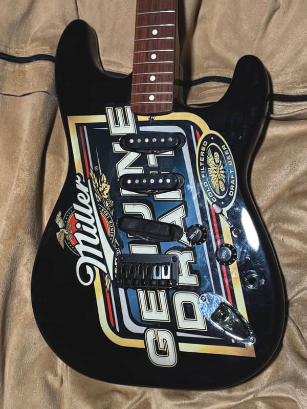 ギター Squier Standard Series Stratocaster Fender 