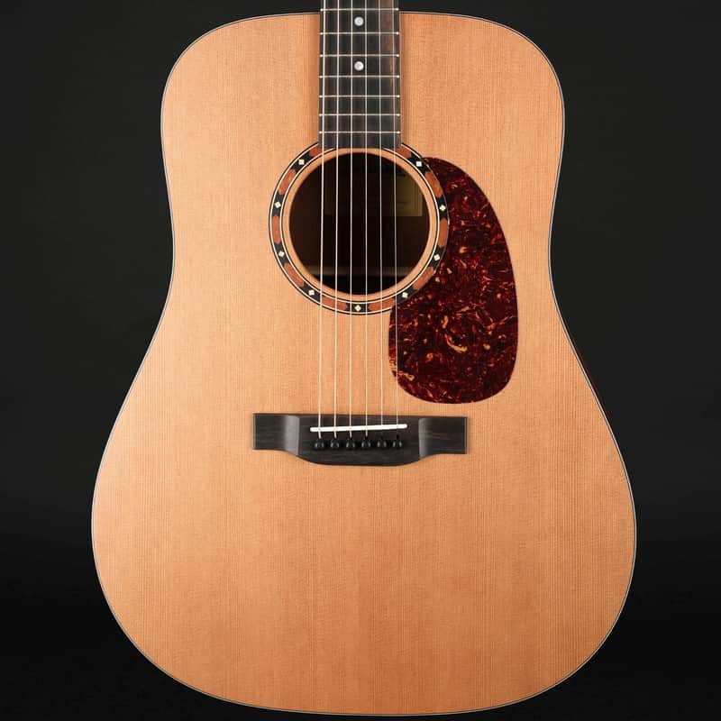 Eastman Eastman E2D Dreadnought in Truetone Satin with Gig Bag...