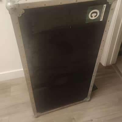 Dragon Case Pedalboard Flight Case Tour Roadcase (Gibson ES Style) 43x22x9 image 1