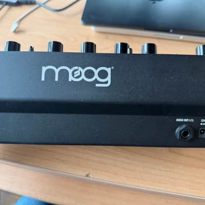 Moog Mother-32 Tabletop / Eurorack Semi-Modular Synthesizer 2015 - Present Black image 4