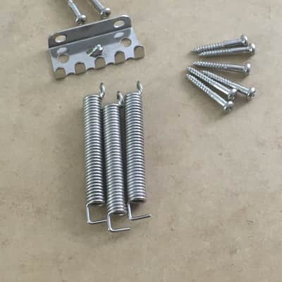 Fender NOS Non Aged Relic Tremolo Bridge 3 Springs Kit Claw For Fender Strat Squier Korea image 1
