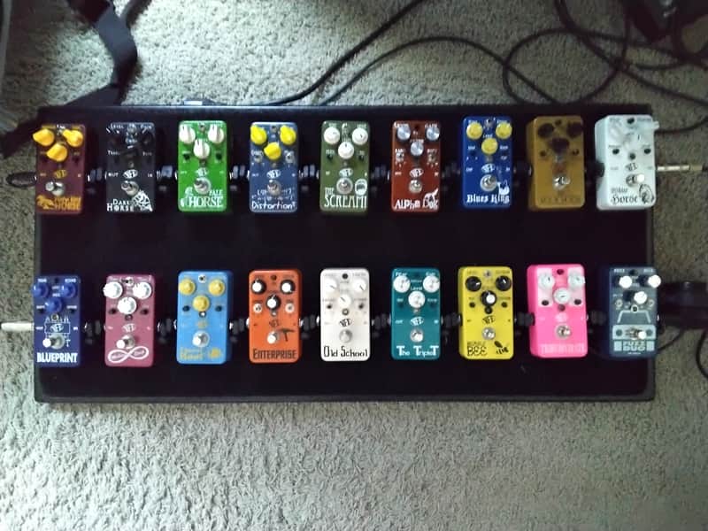 VFE Pedal board, powered RARE! may ship within US image 1