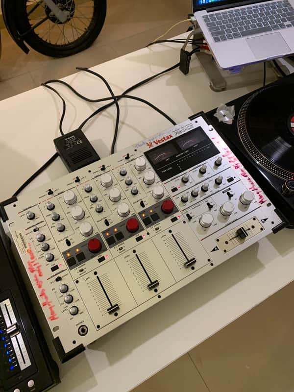 Mixer Vestax PMC CX Carl Cox autographed image 1