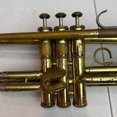 F.E. Olds Ambassador Trumpet — 1968 (S/N 662076) — Very Good + Bach 7C & Accessories image 10