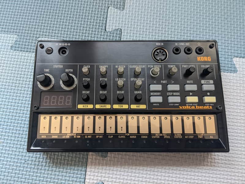 Korg Volca Beats Analog Rhythm Machine 2010s - Black image 1