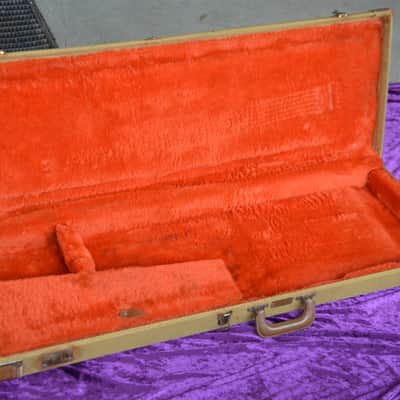 Fender Stratocaster Telecaster 1950s style vintage tweed case made in USA*cool hard case with a real vintage vibe to it*heavily used but still goin' strong after many years on the road*perfect fit for your old Strat/Telly image 4