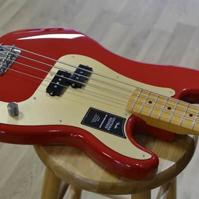 Fender Vintera '50s Precision Bass Dakota Red Electric Bass Guitar & Deluxe Gig Bag B-Stock image 3