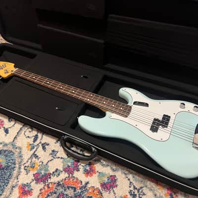 Immagine Squier Classic Vibe 60s Precision Bass - 1