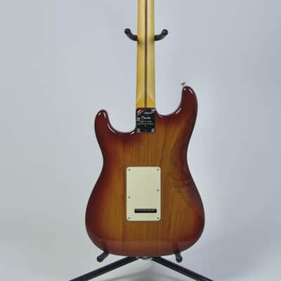 Fender American Professional II Stratocaster with Maple Fretboard - Sienna Burst image 6