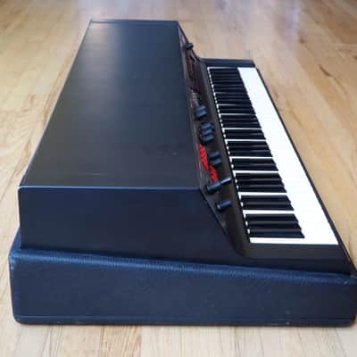 Digital Keyboards Synergy Vintage Polyphonic Synthesizer Crumar Near Mint image 8