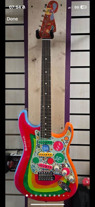 Fender George Harrison Rocky Stratocaster 2022 - Hand painted