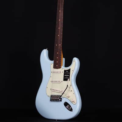 Fender Vintera III Early '60s Stratocaster, Rosewood FB, Sonic Blue image 6