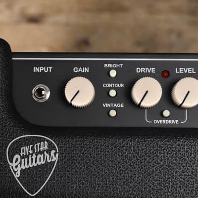 Mint Fender Rumble 200 (V3) image 7