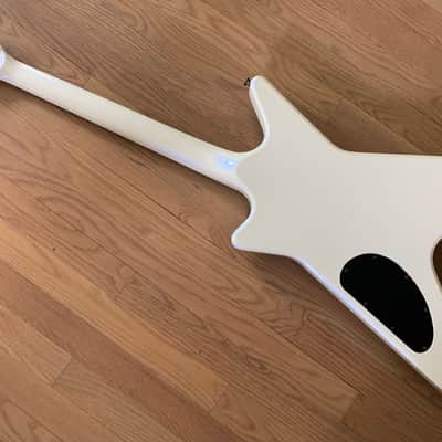 1988-89 Carvin V220 Guitar, Pearl White, OHSC, Kahler, EMG, Vintage 80s-90s image 17