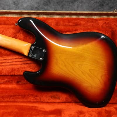 1983 Fender AVRI '62 Stack Knob Jazz Bass - Sunburst - OHSC image 6