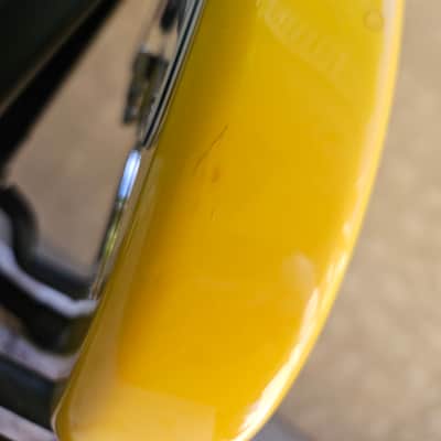 Fender Tom DeLonge Signature Stratocaster Graffiti Yellow image 13