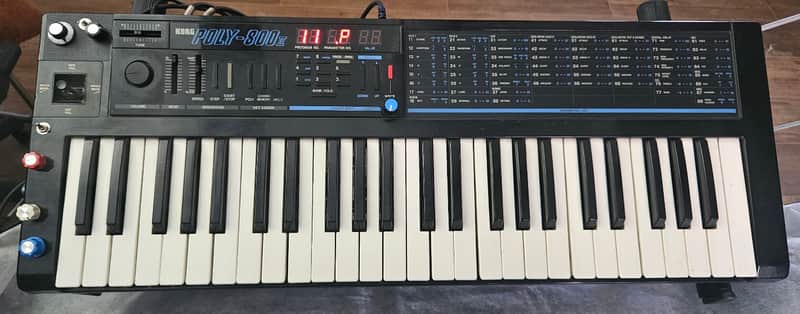 Korg Poly-800 MKII w/ 7 mods & case image 1