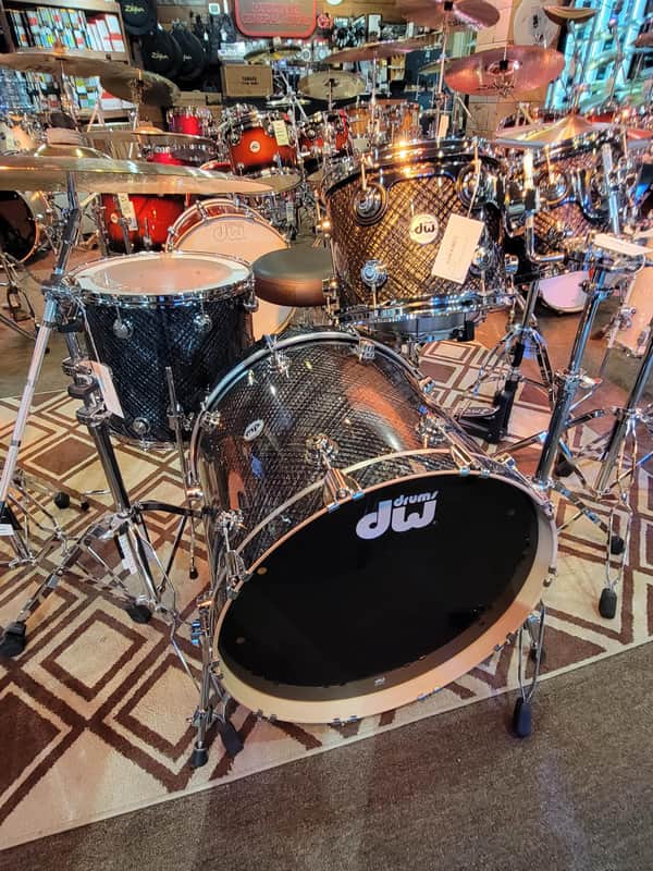 DW Collector's Series 4-PC Shell Pack - Grey Crystal w/ Chrome Hardware image 1