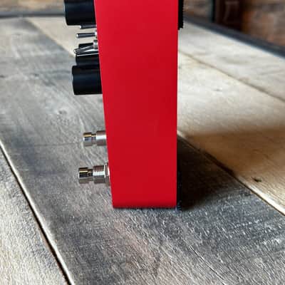 Universal Audio ANTI 1992 High Gain Amp Pedal image 2