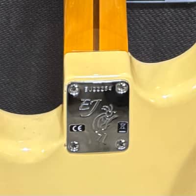 Fender Eric Johnson Thinline Stratocaster with Maple Fretboard 2018 - 2019 - Vintage Blonde image 9