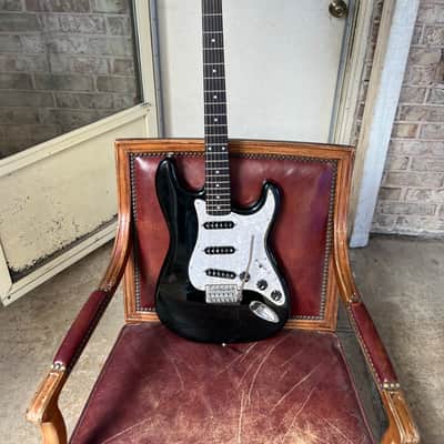 Squier affinity Stratocaster Jet black image 1