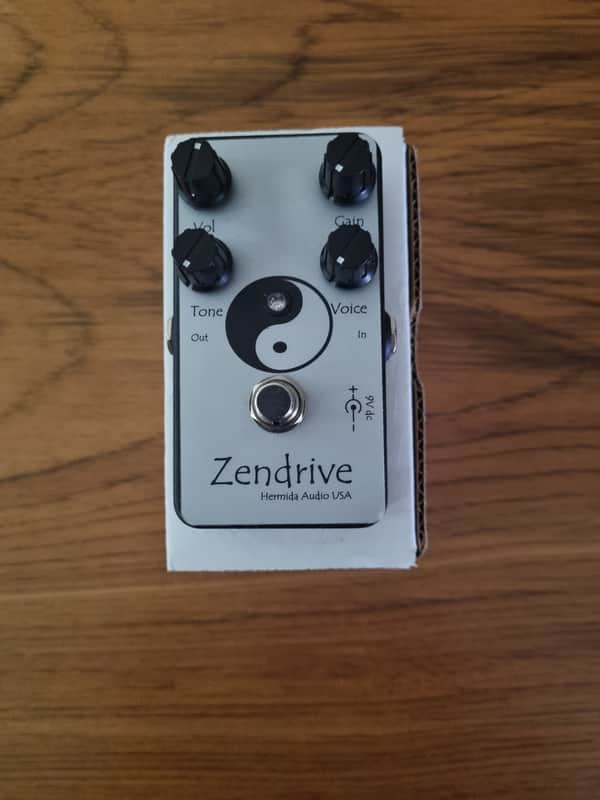 Lovepedal Zendrive 2013 - Present - Black / White image 1