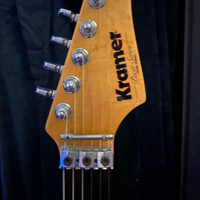 Vintage Kramer Pacer Imperial 1982 Black with custom graphic image 6
