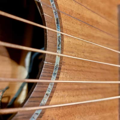 TRAVELER GUITARS Redlands Concert (Mahogany) - "B-Stock" image 4