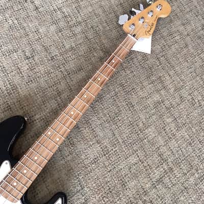 Fender Player Jazz Bass with Pau Ferro Fretboard 2018 - Present - Black image 3
