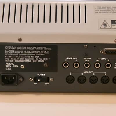 Akai MPC60II Integrated MIDI Sequencer and Drum Sampler 1991 - 1994 - Grey image 5
