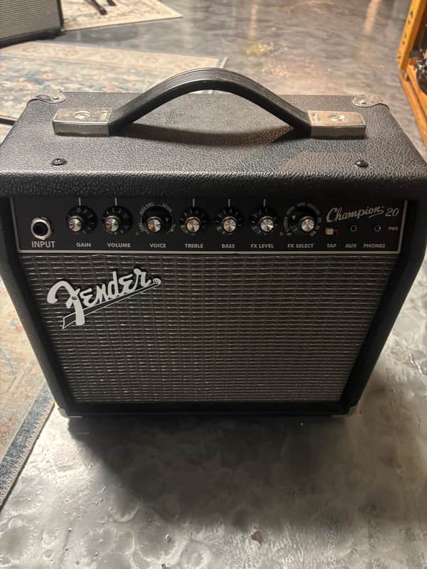 Fender Champion 20 20-Watt 1x8" Guitar Practice Amp 2013 - 2024 - Black image 1
