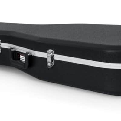 Gator Deluxe Molded Hardshell Acoustic Guitar Case (Dreadnought Size) image 4