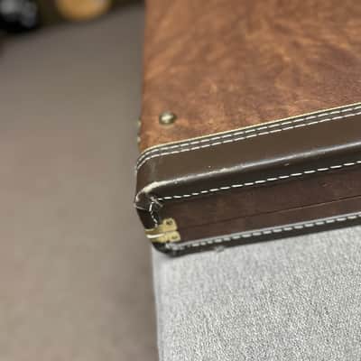 RARE 2001 Fender American Deluxe Zone Bass Vintage Hard Case (OHSC) - Brown Tweed image 13
