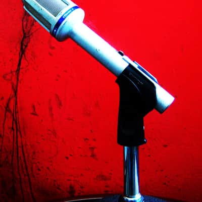 Vintage 1970's Shure 589S / PE589 dynamic cardioid microphone Lo Z with accessories image 5